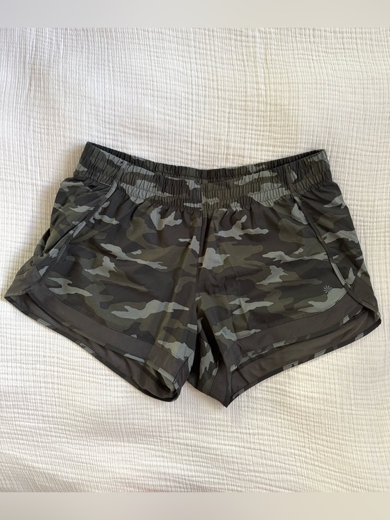 Athleta Pants - Athleta Printed Mesh Racer Run Short 4”
